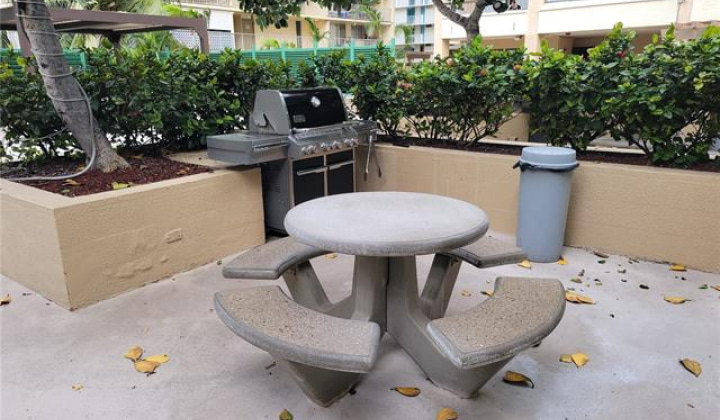 2215 Aloha Drive,Honolulu,Hawaii,96815,1 ベッドルーム ベッドルーム,1 バスルームバスルーム,コンド / タウンハウス,Aloha,11,18583957