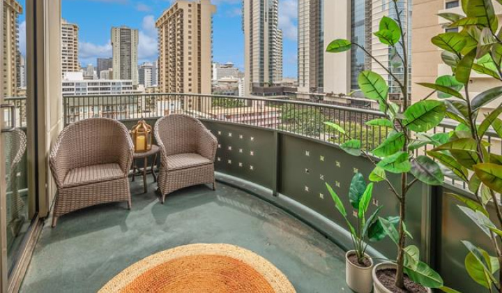 421 Olohana Street,Honolulu,Hawaii,96815,2 ベッドルーム ベッドルーム,2 バスルームバスルーム,コンド / タウンハウス,Olohana,10,19295558