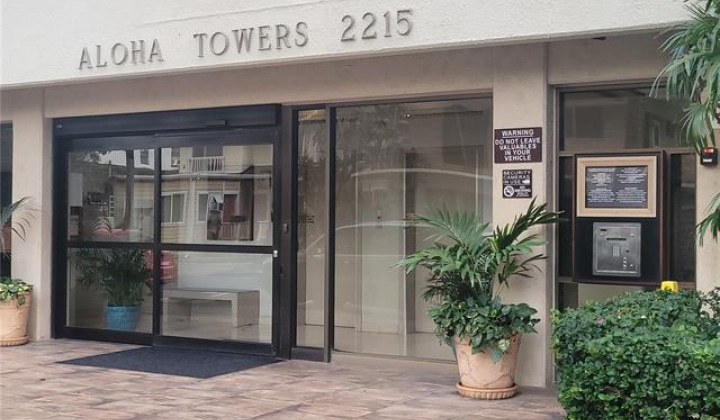 2215 Aloha Drive,Honolulu,Hawaii,96815,1 ベッドルーム ベッドルーム,1 バスルームバスルーム,コンド / タウンハウス,Aloha,11,18583957
