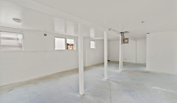 1915 Lohilani Street,Honolulu,Hawaii,96819,5 ベッドルーム ベッドルーム,2 バスルームバスルーム,一戸建て,Lohilani,18131740