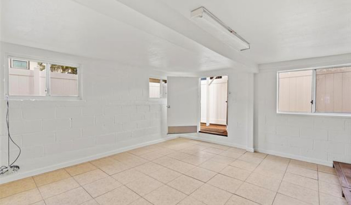 1915 Lohilani Street,Honolulu,Hawaii,96819,5 ベッドルーム ベッドルーム,2 バスルームバスルーム,一戸建て,Lohilani,18131740