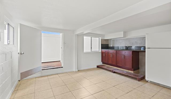 1915 Lohilani Street,Honolulu,Hawaii,96819,5 ベッドルーム ベッドルーム,2 バスルームバスルーム,一戸建て,Lohilani,18131740
