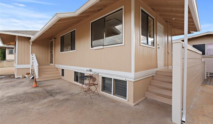1915 Lohilani Street,Honolulu,Hawaii,96819,5 ベッドルーム ベッドルーム,2 バスルームバスルーム,一戸建て,Lohilani,18131740