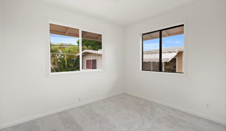 1915 Lohilani Street,Honolulu,Hawaii,96819,5 ベッドルーム ベッドルーム,2 バスルームバスルーム,一戸建て,Lohilani,18131740