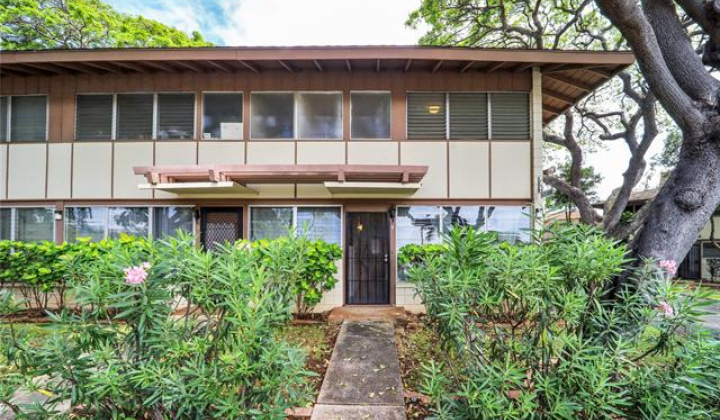 4202 Keanu Street,Honolulu,Hawaii,96816,2 Bedrooms Bedrooms,1 BathroomBathrooms,Condo/Townhouse,Keanu,2,18131770