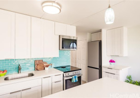 2211 Ala Wai Boulevard,Honolulu,Hawaii,96815,1 Bedroom Bedrooms,1 BathroomBathrooms,Condo/Townhouse,Ala Wai,31,18132337