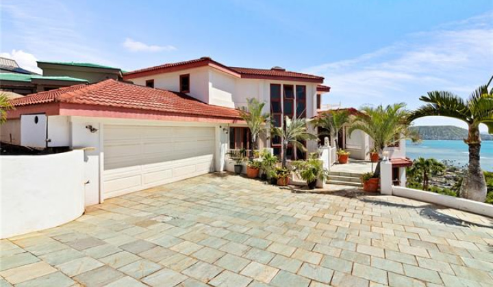 483 Maono Loop,Honolulu,Hawaii,96821,4 ベッドルーム ベッドルーム,4 バスルームバスルーム,一戸建て,Maono,19296671