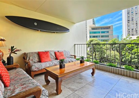 2211 Ala Wai Boulevard,Honolulu,Hawaii,96815,1 Bedroom Bedrooms,1 BathroomBathrooms,Condo/Townhouse,Ala Wai,12,17735971