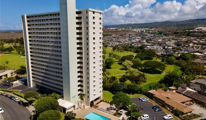 1160 Ala Napunani Street,Honolulu,Hawaii,96818,2 ベッドルーム ベッドルーム,1 バスルームバスルーム,コンド / タウンハウス,Ala Napunani,6,19297428