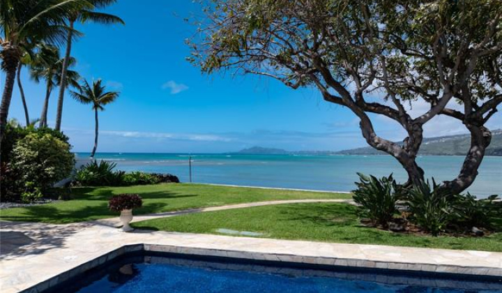 365 Portlock Road,Honolulu,Hawaii,96825,4 Bedrooms Bedrooms,4 BathroomsBathrooms,Single family,Portlock,19297577