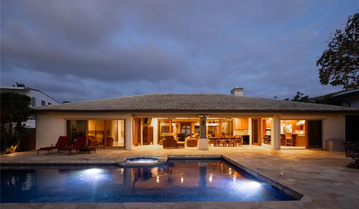 365 Portlock Road,Honolulu,Hawaii,96825,4 Bedrooms Bedrooms,4 BathroomsBathrooms,Single family,Portlock,19297577