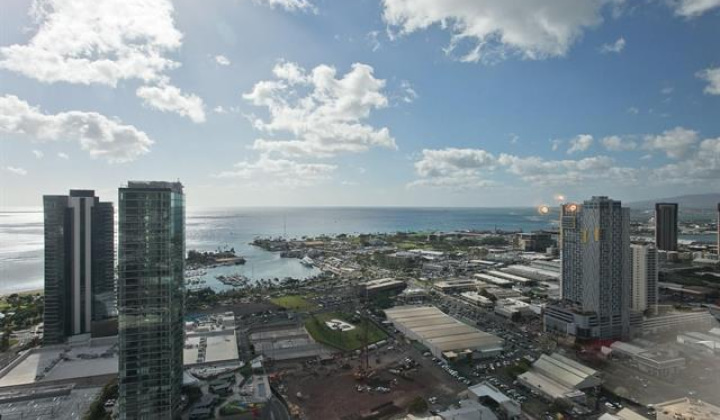 1009 Kapiolani Boulevard,Honolulu,Hawaii,96814,1 Bedroom Bedrooms,1 BathroomBathrooms,Condo/Townhouse,Kapiolani,41,18135328