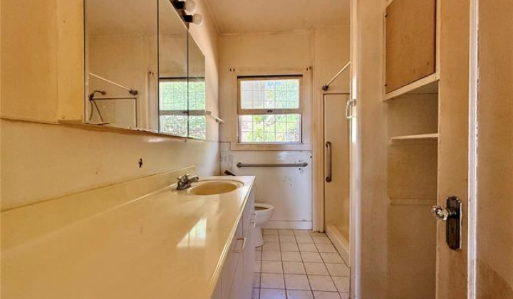 3655 Nihipali Place,Honolulu,Hawaii,96816,3 Bedrooms Bedrooms,2 BathroomsBathrooms,Single family,Nihipali,19300698