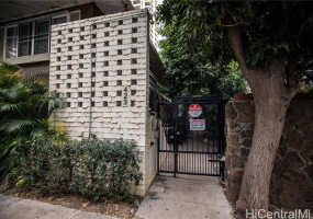 423 Kaiolu Street,Honolulu,Hawaii,96815,1 Bedroom Bedrooms,1 BathroomBathrooms,Condo/Townhouse,Kaiolu,2,18676041