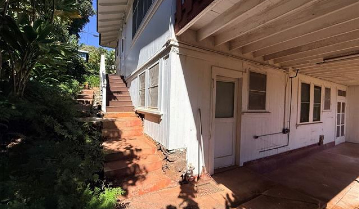 3655 Nihipali Place,Honolulu,Hawaii,96816,3 Bedrooms Bedrooms,2 BathroomsBathrooms,Single family,Nihipali,19300698