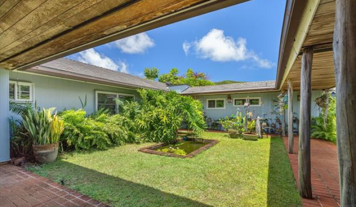 44-519 Kaneohe Bay Drive,Kaneohe,Hawaii,96744,6 Bedrooms Bedrooms,6 BathroomsBathrooms,Single family,Kaneohe Bay,18136982