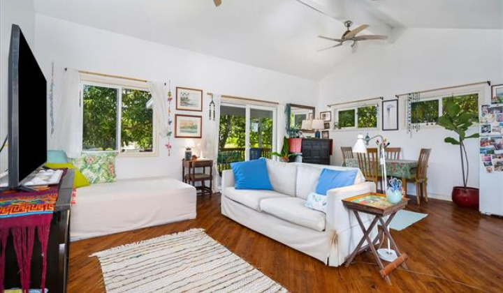 44-519 Kaneohe Bay Drive,Kaneohe,Hawaii,96744,6 Bedrooms Bedrooms,6 BathroomsBathrooms,Single family,Kaneohe Bay,18136982