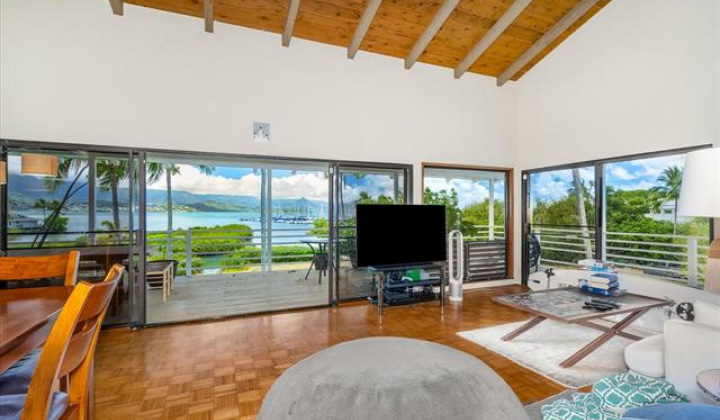 44-519 Kaneohe Bay Drive,Kaneohe,Hawaii,96744,6 Bedrooms Bedrooms,6 BathroomsBathrooms,Single family,Kaneohe Bay,18136982