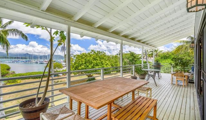 44-519 Kaneohe Bay Drive,Kaneohe,Hawaii,96744,6 Bedrooms Bedrooms,6 BathroomsBathrooms,Single family,Kaneohe Bay,18136982