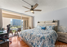 430 Keoniana Street,Honolulu,Hawaii,96815,1 Bedroom Bedrooms,1 BathroomBathrooms,Condo/Townhouse,Keoniana,10,18137280