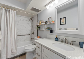 430 Keoniana Street,Honolulu,Hawaii,96815,1 Bedroom Bedrooms,1 BathroomBathrooms,Condo/Townhouse,Keoniana,10,18137280