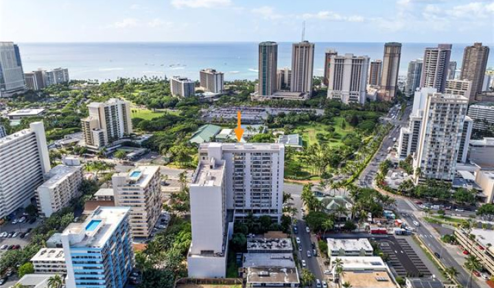 430 Keoniana Street,Honolulu,Hawaii,96815,1 Bedroom Bedrooms,1 BathroomBathrooms,Condo/Townhouse,Keoniana,10,18137280