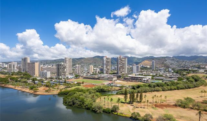 445 Seaside Avenue,Honolulu,Hawaii,96815,1 Bedroom Bedrooms,1 BathroomBathrooms,Condo/Townhouse,Seaside,24,18998443