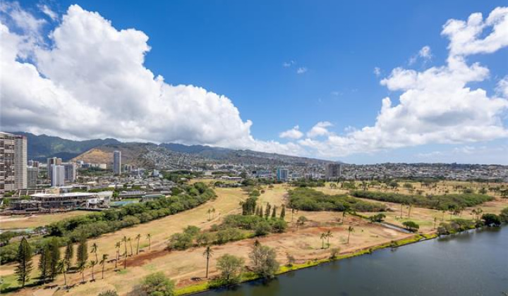 445 Seaside Avenue,Honolulu,Hawaii,96815,1 Bedroom Bedrooms,1 BathroomBathrooms,Condo/Townhouse,Seaside,24,18998443