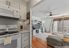 430 Keoniana Street,Honolulu,Hawaii,96815,1 Bedroom Bedrooms,1 BathroomBathrooms,Condo/Townhouse,Keoniana,10,18137280