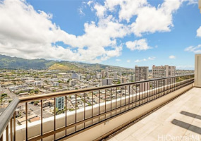 1750 Kalakaua Avenue,Honolulu,Hawaii,96826,1 Bedroom Bedrooms,1 BathroomBathrooms,Condo/Townhouse,Kalakaua,13,17738521