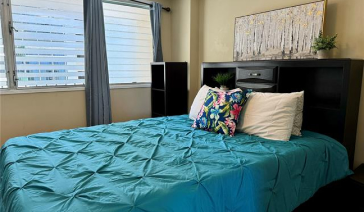 2355 Ala Wai Boulevard,Honolulu,Hawaii,96815,1 Bedroom Bedrooms,1 BathroomBathrooms,Condo/Townhouse,Ala Wai,6,18138910