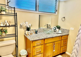 2355 Ala Wai Boulevard,Honolulu,Hawaii,96815,1 Bedroom Bedrooms,1 BathroomBathrooms,Condo/Townhouse,Ala Wai,6,18138910
