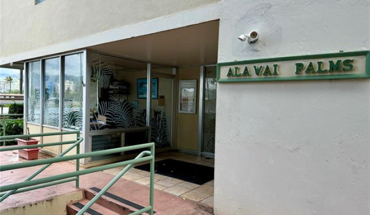2355 Ala Wai Boulevard,Honolulu,Hawaii,96815,1 Bedroom Bedrooms,1 BathroomBathrooms,Condo/Townhouse,Ala Wai,6,18138910