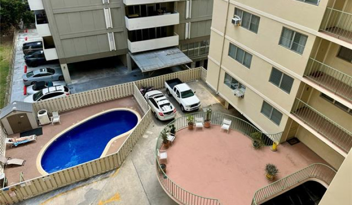 2355 Ala Wai Boulevard,Honolulu,Hawaii,96815,1 Bedroom Bedrooms,1 BathroomBathrooms,Condo/Townhouse,Ala Wai,6,18138910