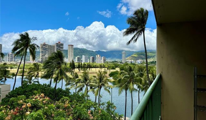 2355 Ala Wai Boulevard,Honolulu,Hawaii,96815,1 Bedroom Bedrooms,1 BathroomBathrooms,Condo/Townhouse,Ala Wai,6,18138910