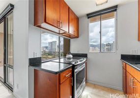 2121 Ala Wai Boulevard,Honolulu,Hawaii,96815,2 ベッドルーム ベッドルーム,1 バスルームバスルーム,コンド / タウンハウス,Ala Wai,17,18139298