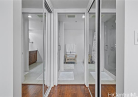 1009 Kapiolani Boulevard,Honolulu,Hawaii,96814,3 ベッドルーム ベッドルーム,3 バスルームバスルーム,コンド / タウンハウス,Kapiolani,47,18139424