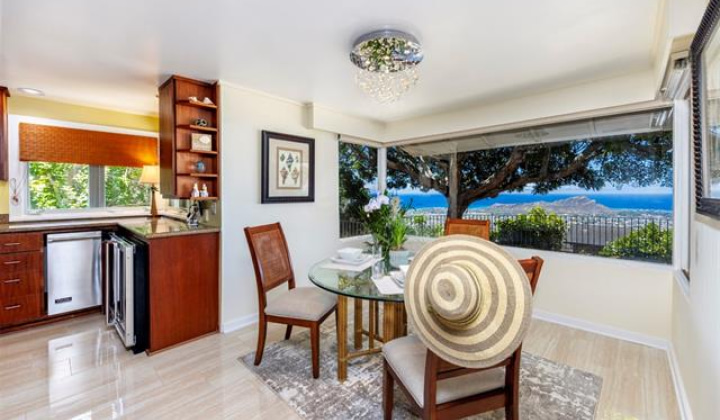 5112 Maunalani Circle,Honolulu,Hawaii,96816,3 ベッドルーム ベッドルーム,2 バスルームバスルーム,一戸建て,Maunalani,18139577