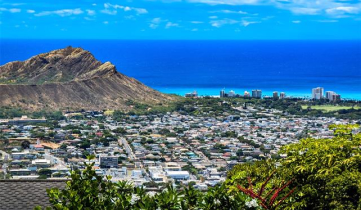5112 Maunalani Circle,Honolulu,Hawaii,96816,3 ベッドルーム ベッドルーム,2 バスルームバスルーム,一戸建て,Maunalani,18139577