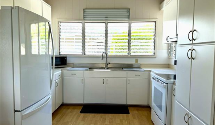 1647 Ala Amoamo Street,Honolulu,Hawaii,96819,6 Bedrooms Bedrooms,3 BathroomsBathrooms,Single family,Ala Amoamo,18142250