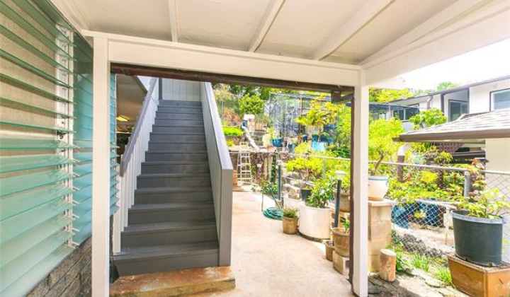 1647 Ala Amoamo Street,Honolulu,Hawaii,96819,6 Bedrooms Bedrooms,3 BathroomsBathrooms,Single family,Ala Amoamo,18142250