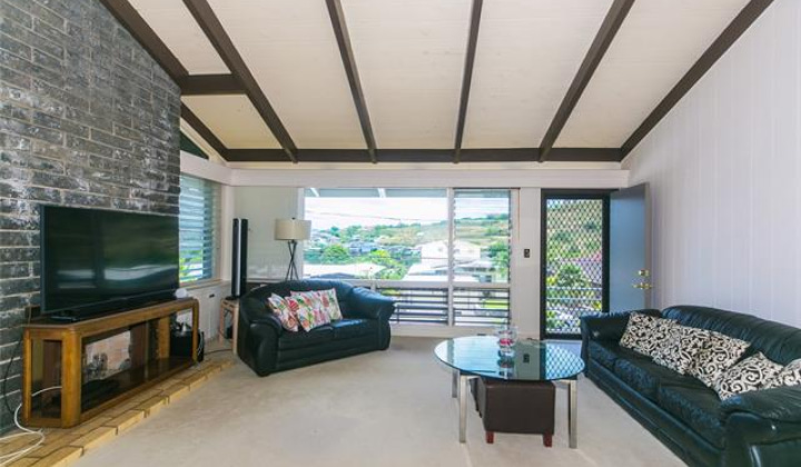 1647 Ala Amoamo Street,Honolulu,Hawaii,96819,6 Bedrooms Bedrooms,3 BathroomsBathrooms,Single family,Ala Amoamo,18142250