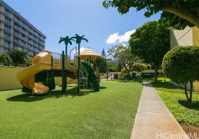 2877 Kalakaua Avenue,Honolulu,Hawaii,96815,2 Bedrooms Bedrooms,2 BathroomsBathrooms,Condo/Townhouse,Kalakaua,5,17740972