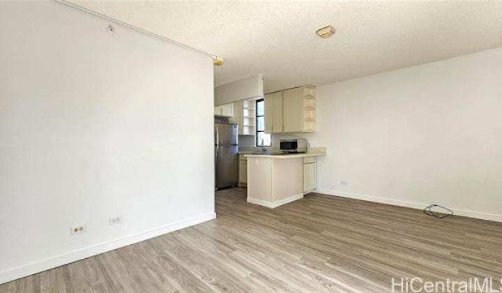 2100 Date Street,Honolulu,Hawaii,96826,1 BathroomBathrooms,Condo/Townhouse,Date,4,19339714