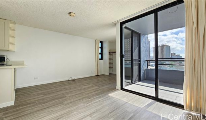 2100 Date Street,Honolulu,Hawaii,96826,1 BathroomBathrooms,Condo/Townhouse,Date,4,19339714