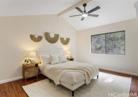 1623 Kalaniuka Way,Honolulu,Hawaii,96821,4 Bedrooms Bedrooms,2 BathroomsBathrooms,Single family,Kalaniuka,18683607