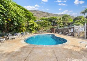 1623 Kalaniuka Way,Honolulu,Hawaii,96821,4 Bedrooms Bedrooms,2 BathroomsBathrooms,Single family,Kalaniuka,18683607