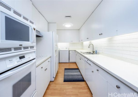 4999 Kahala Avenue,Honolulu,Hawaii,96816,2 Bedrooms Bedrooms,2 BathroomsBathrooms,Condo/Townhouse,Kahala,3,18650020