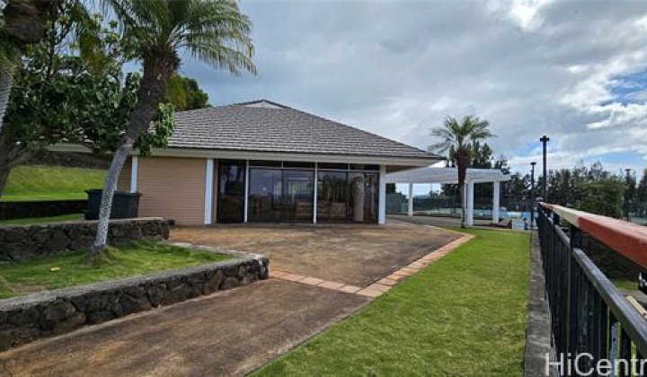 2138 Laukahi Street,Honolulu,Hawaii,96821,4 ベッドルーム ベッドルーム,3 バスルームバスルーム,一戸建て,Laukahi,19308935