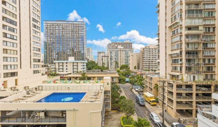 2421 Tusitala Street,Honolulu,Hawaii,96815,1 Bedroom Bedrooms,1 BathroomBathrooms,Condo/Townhouse,Tusitala,6,19309021